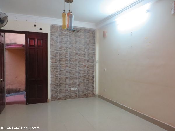 Casa de 2 dormitorios en Hoan Kiem, Vietnam No. 4181