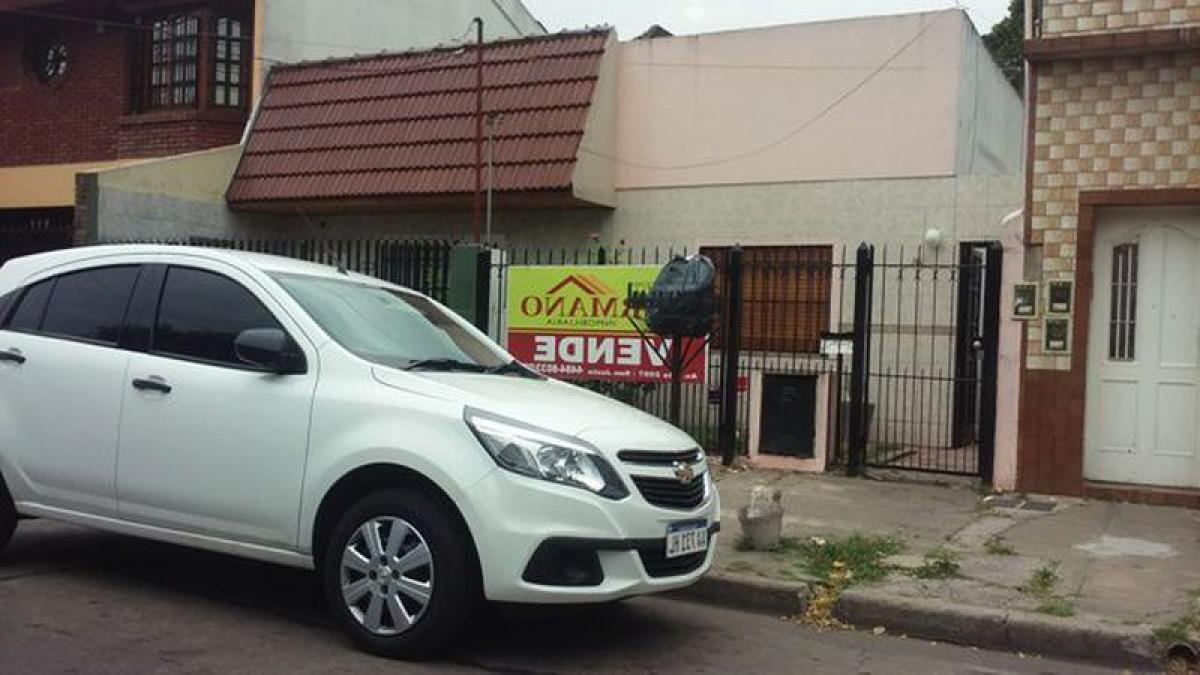 2 bedrooms House in Bermudez, Argentina No. 60371