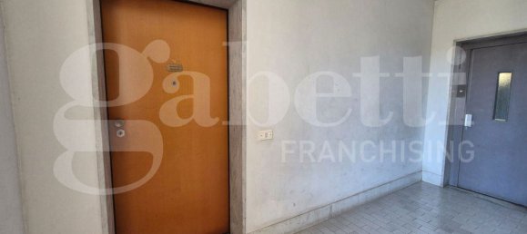 3 bedrooms Apartment in Torre Annunziata, Italy No. 341570 5