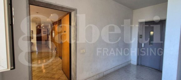 3 bedrooms Apartment in Torre Annunziata, Italy No. 341570 7