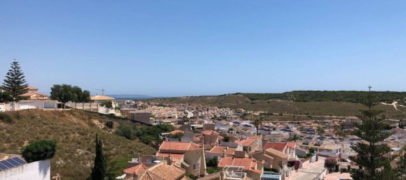 Villa de 4 dormitorios en Ciudad Quesada, Spain No. 8560 6