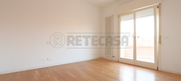 2 bedrooms Apartment in Vicenza, Italy No. 121654 7
