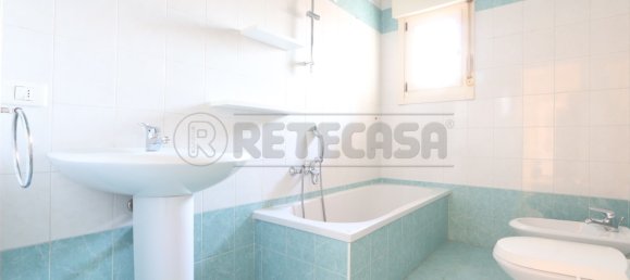 2 bedrooms Apartment in Vicenza, Italy No. 121654 10