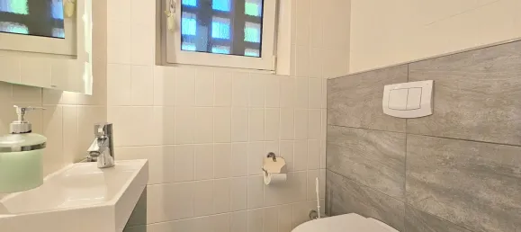 Дом с 9 комнатами в Фрисландия, Германия № 354541 9