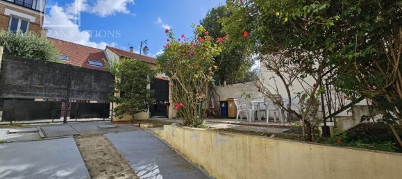 Вилла с 1 спальней в Коломб, Франция № 162781 4