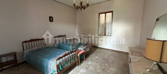 Villa de 3 dormitorios en Ziano Piacentino, Italy No. 323952 7