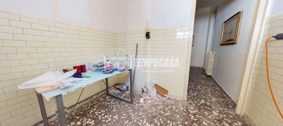 Apartamento de 2 dormitorios en Bari, Italy No. 337354 7