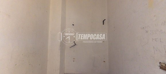 Apartamento de 2 dormitorios en Bari, Italy No. 337354 18