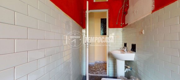 Apartamento de 2 dormitorios en Bari, Italy No. 337354 11