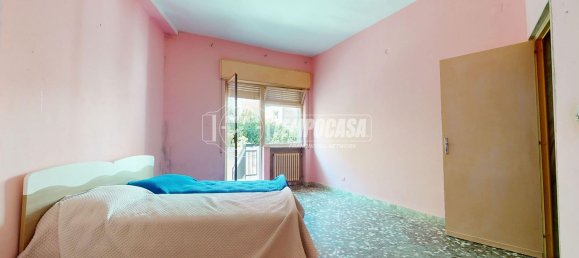 Apartamento de 2 dormitorios en Bari, Italy No. 337354 15