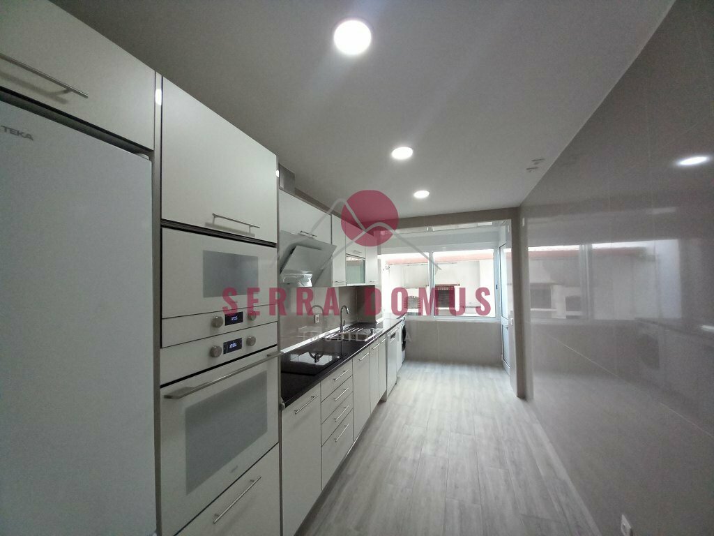 2 chambres Appartement à Odivelas, Portugal No. 176208