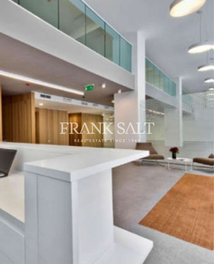 Bureau à Saint Julian's, Malta 315m² No. 12764