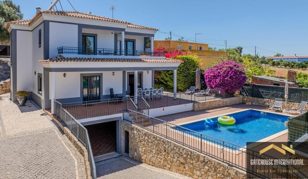 3 bedrooms Villa in Loule, Portugal No. 198377