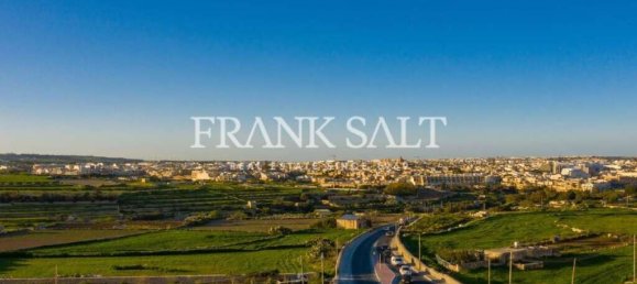 2 غرف نوم طابقين في Siggiewi, Malta رقم 324 2