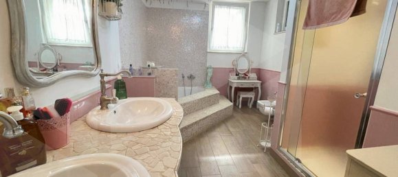 Apartamento de 6 habitaciónes en Manfredonia, Italy No. 226721 18