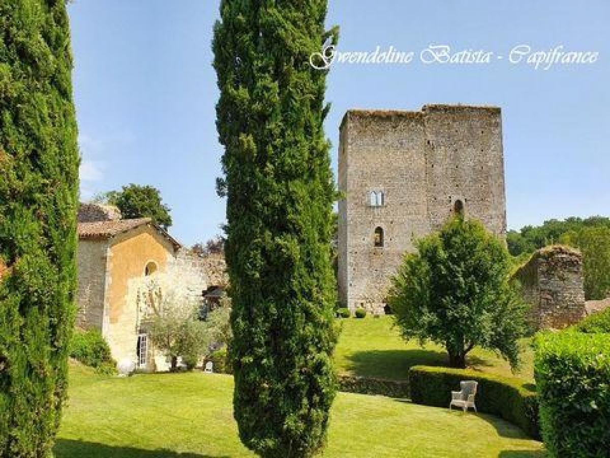 3 bedrooms House in Bergerac, France No. 11962