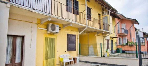 1 غرف نوم شقة في Biandrate, Italy رقم 172841 10