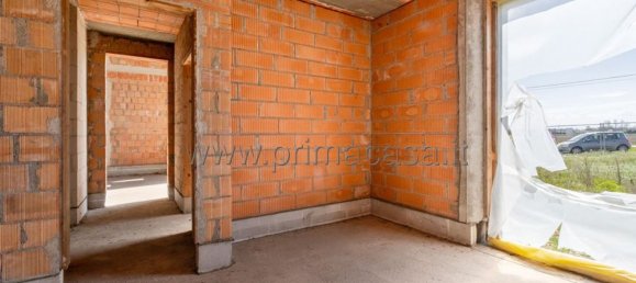 8 rooms House in Correggio, Italy No. 222626 18