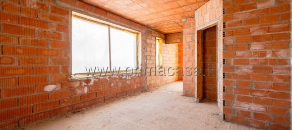 8 rooms House in Correggio, Italy No. 222626 17