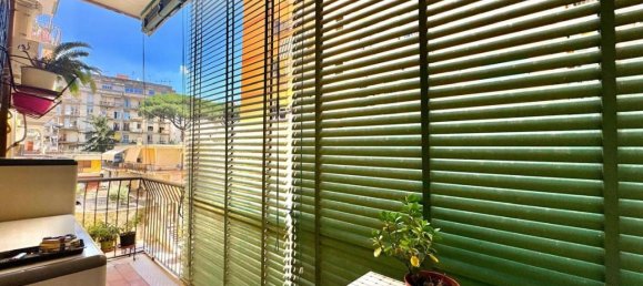 4 rooms Apartment in Naples, Italy No. 22660 5