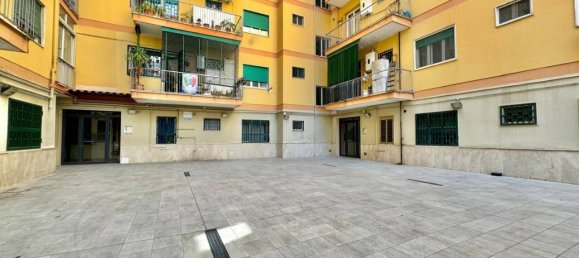 4 rooms Apartment in Naples, Italy No. 22660 28