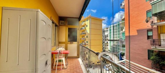 4 rooms Apartment in Naples, Italy No. 22660 19
