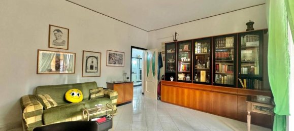 4 rooms Apartment in Naples, Italy No. 22660 11
