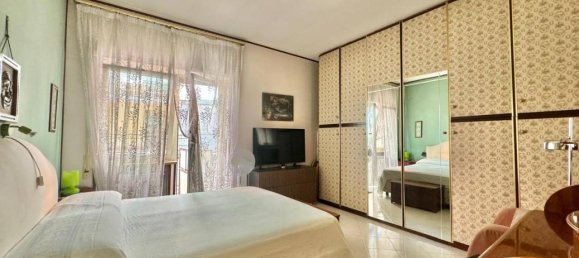 4 rooms Apartment in Naples, Italy No. 22660 13