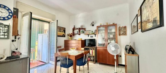 4 rooms Apartment in Naples, Italy No. 22660 7