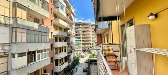 4 rooms Apartment in Naples, Italy No. 22660 20