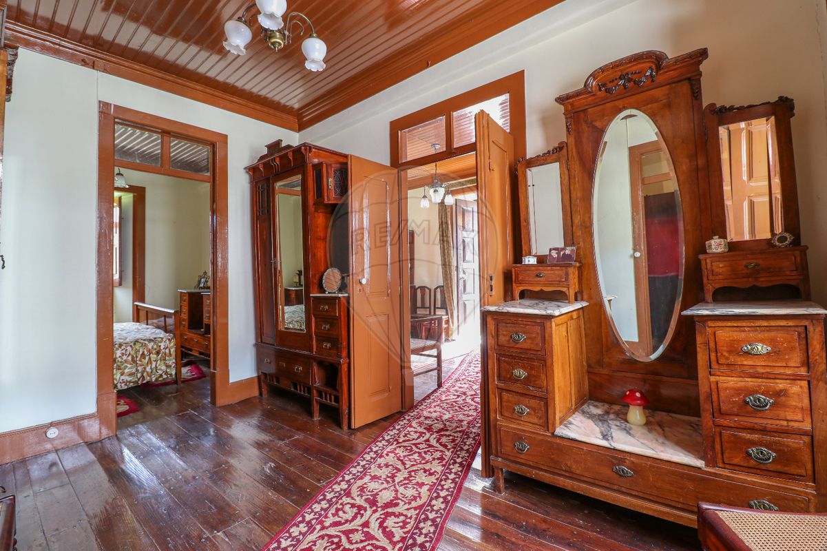 Дом с 8 спальнями в Каштаньейра ди Пера, Португалия № 181753