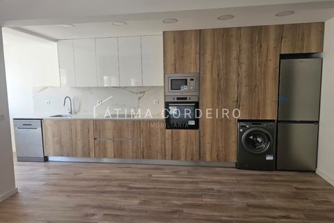 3 bedrooms Apartment in Almada, Portugal No. 274327