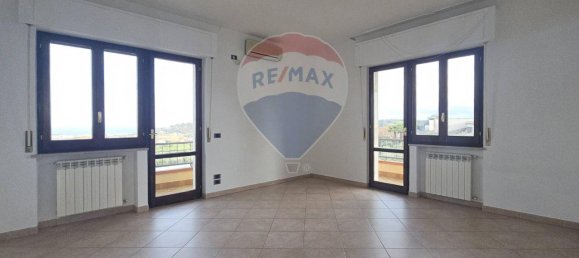 6 rooms Apartment in Francavilla al Mare, Italy No. 127921 13
