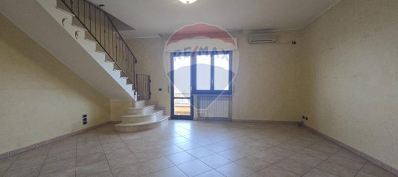 6 rooms Apartment in Francavilla al Mare, Italy No. 127921 4