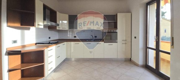 6 rooms Apartment in Francavilla al Mare, Italy No. 127921 8