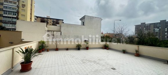 2 Schlafzimmer Wohnung in Palermo, Italy, Nr. 45920 21