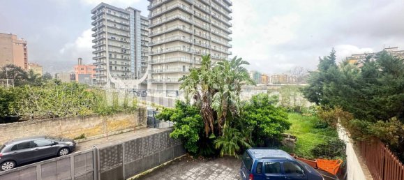 2 Schlafzimmer Wohnung in Palermo, Italy, Nr. 45920 11