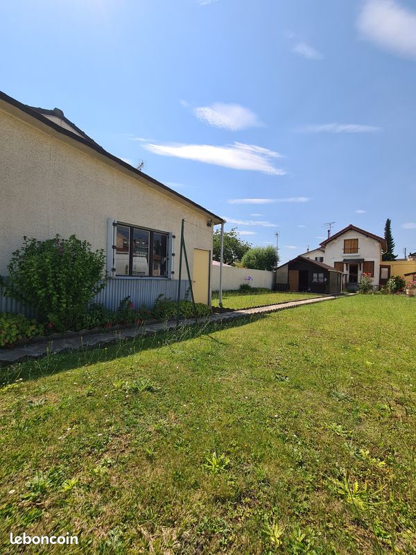 2 غرف نوم منزل في Le Blanc-Mesnil, France رقم 170933