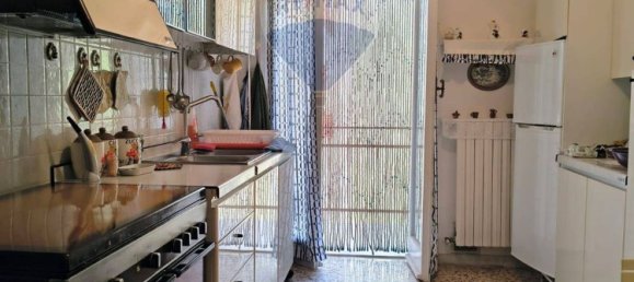 4 bedrooms Apartment in Trani, Italy No. 318666 8