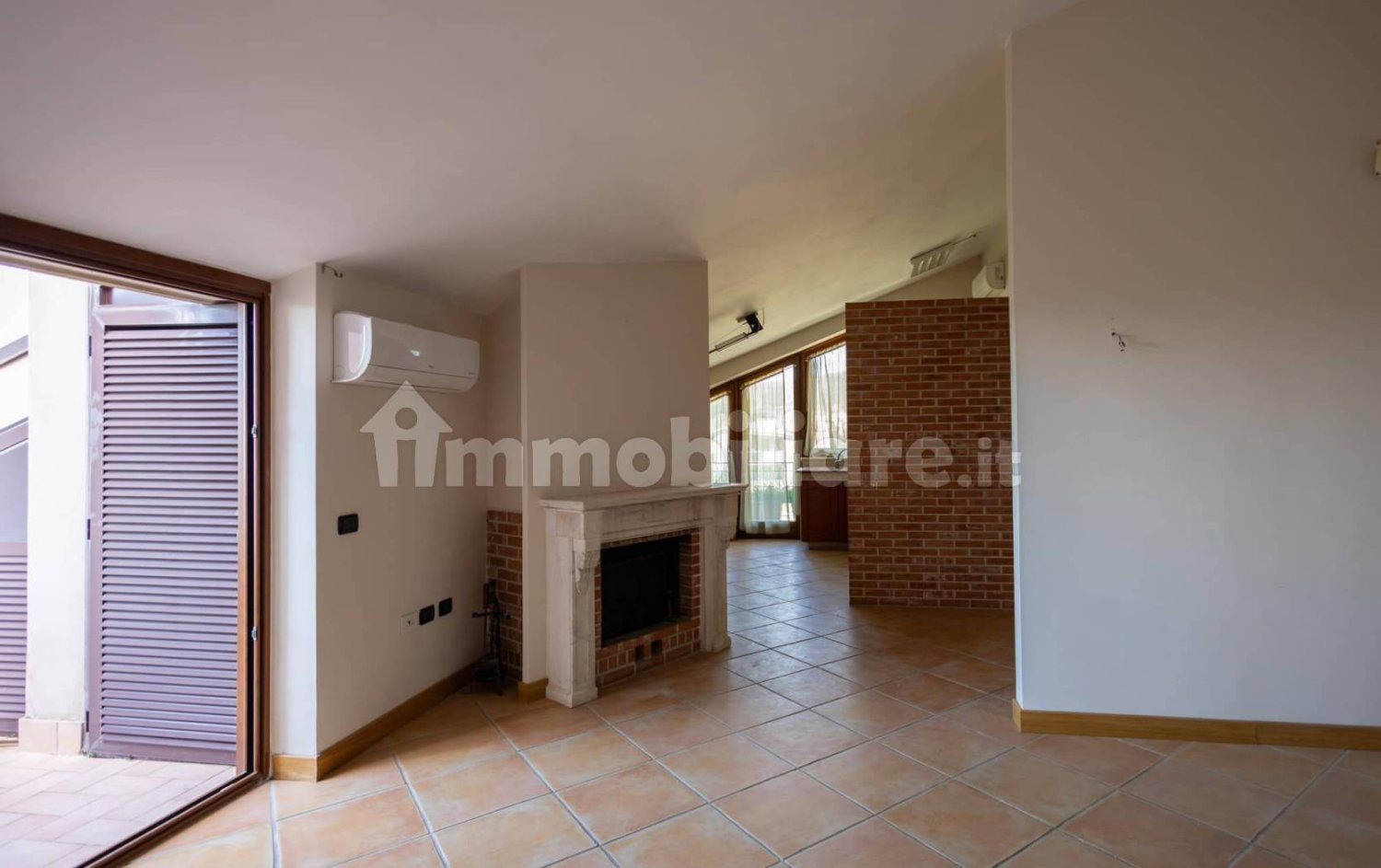 3 bedrooms Apartment in Caserta, Italy No. 313604