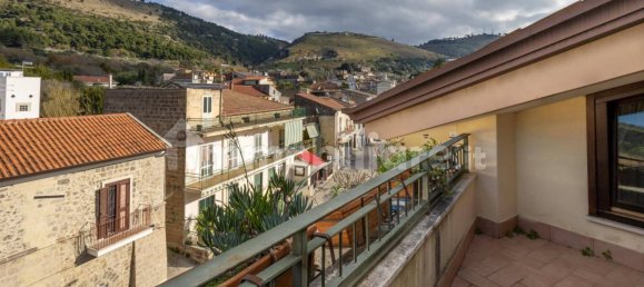 3 bedrooms Apartment in Caserta, Italy No. 313604 10