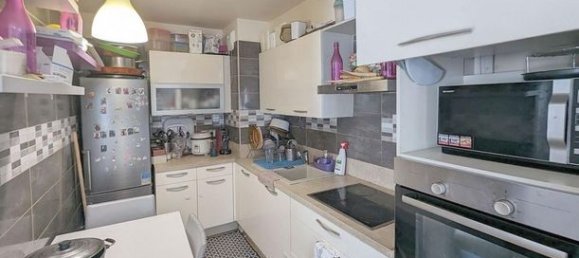 3 chambres Appartement à Stains, France No. 312358 2