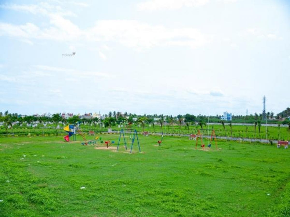  Land in Chennai, India No. 40169