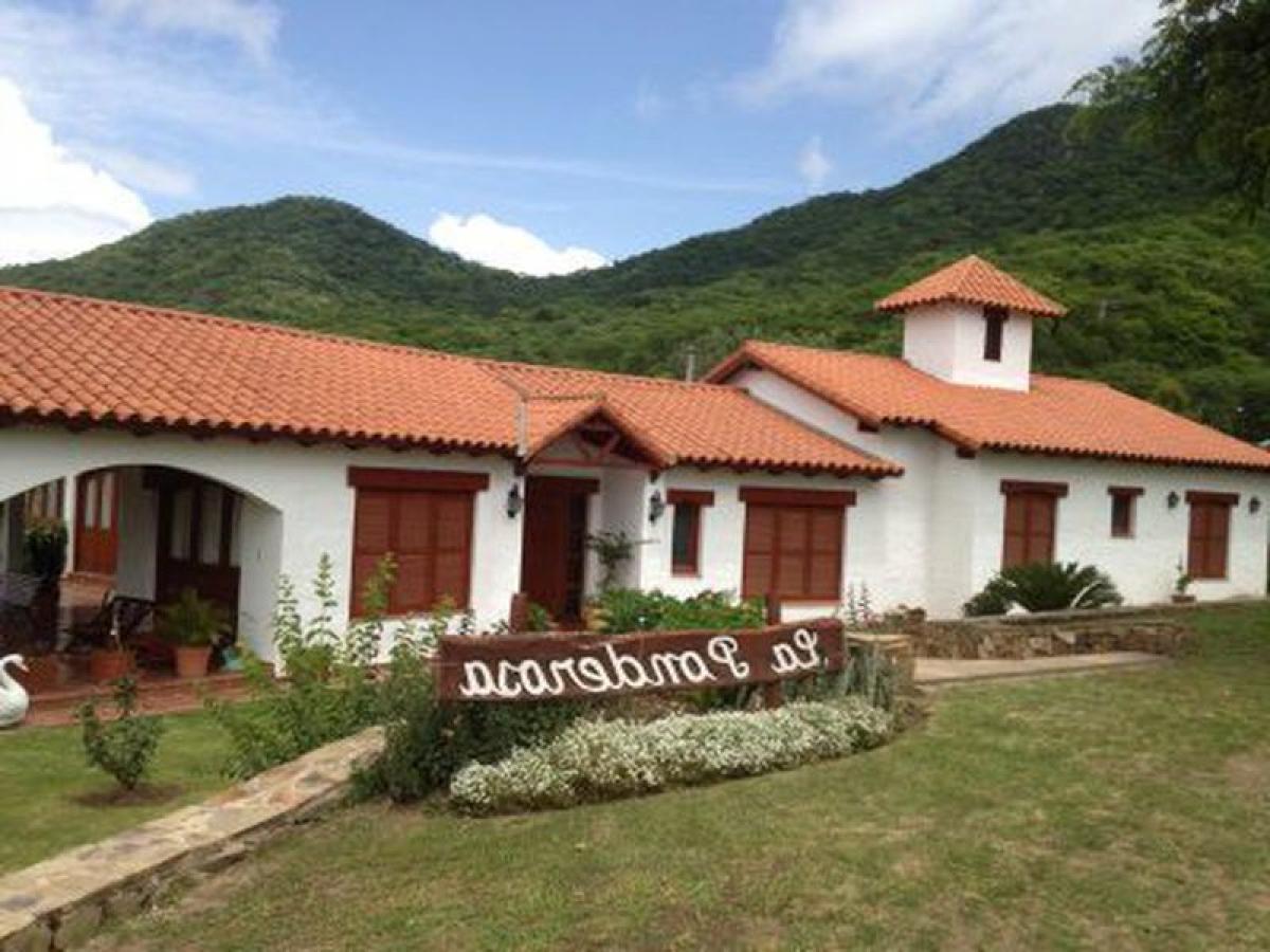 4 bedrooms House in Salta, Argentina No. 135