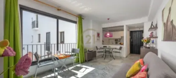 1 bedroom Apartment in Marbella, Spain No. 123994 2