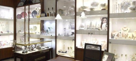 73m² Commercial property in Lecco, Italy No. 152100 7