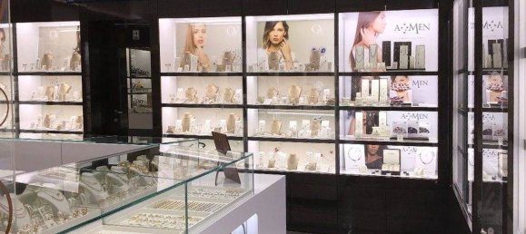 73m² Commercial property in Lecco, Italy No. 152100 2