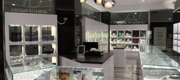 73m² Commercial property in Lecco, Italy No. 152100 4