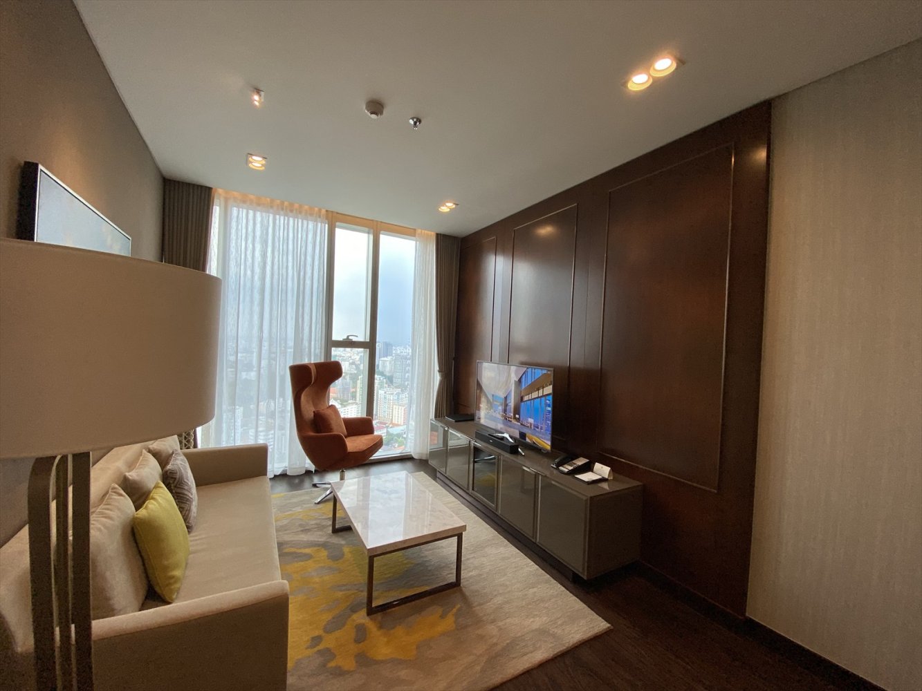 1 dormitorio apartamento en alquiler en District 1, Ho Chi Minh, Vietnam № 13862