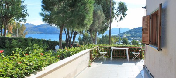 3 Schlafzimmer Property in Anavyssos, Greece, Nr. 7464 12